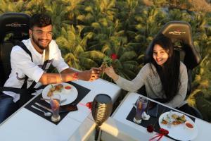 Noida's Fly Dining restaurant serves food, adventure up in the air