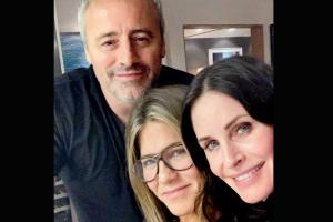 Friends stars Courteney Cox, Jennifer Aniston and Matt LeBlanc reunite