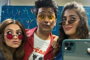Akshay Kumar, Kriti, Riteish and all aboard the Housefull 4 express!