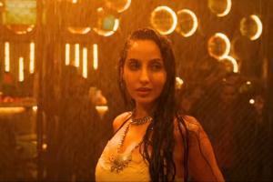 Marjaavaan song: Nora Fatehi turns up the heat in Ek Toh Kum Zindagani
