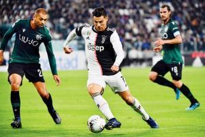 Serie A: Cristiano Ronaldo's 701st goal keeps Juventus on top