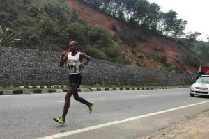 At 37, Ultra Marathoner Samir Singh targets 10,000 km run once again!