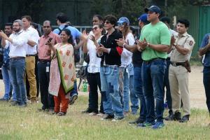 See Photo: Shah Rukh Khan drops in to watch AbRam Khan's football match