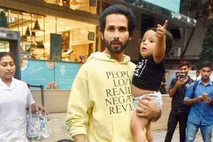 B-town buzz: Shahid Kapoor proves a point with his t-shirt