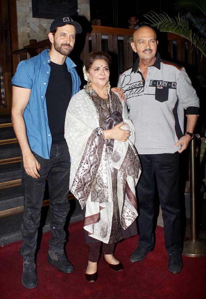 Hrithik Roshan with family