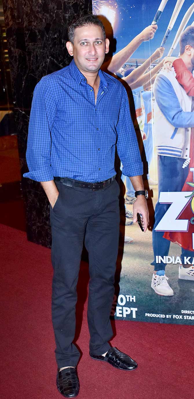 Ajit Agarkar was also clicked at the special screening of The Zoya Factor. The former cricketer was formal in navy blue chinos and a blue shirt.