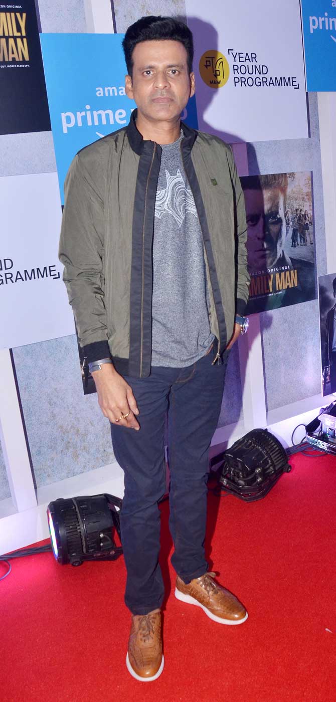 The makers of The Family Man hosted a special screening at a popular multiplex in Bandra, Mumbai. Manoj Bajpayee, who will be making his web debut with The Family Man, had earlier said that the web series pays tribute to the everyday heroes whose sacrifices go unsung and it surely does - at least the trailer promises so. All pictures/Yogen Shah