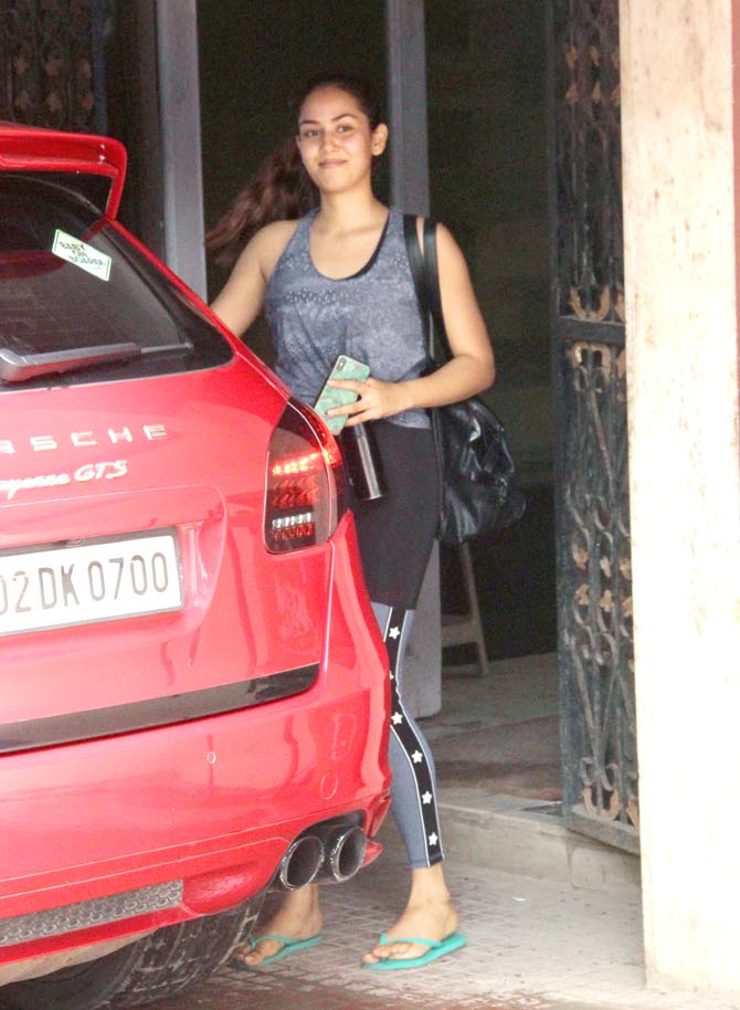 Shahid Kapoor's wife Mira Rajput was also spotted in Khar, Mumbai. The star wife was snapped wearing grey and black gym gear for her workout session in the city.
