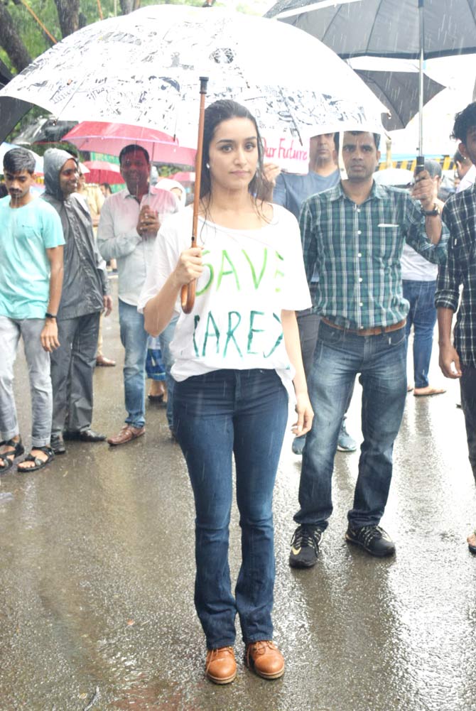On the professional front, Shraddha Kapoor and Prabhas' Saaho (Hindi version) earned Rs. 24 crore at the box office on its first day (Friday). Apart from this, the actress has Nitesh Tiwari's Chhichhore set for its release on September 6. The film also stars Sushant Singh Rajput, Varun Sharma, and a few others.
In picture: Shraddha Kapoor at the save Aarey rally in Goregaon.