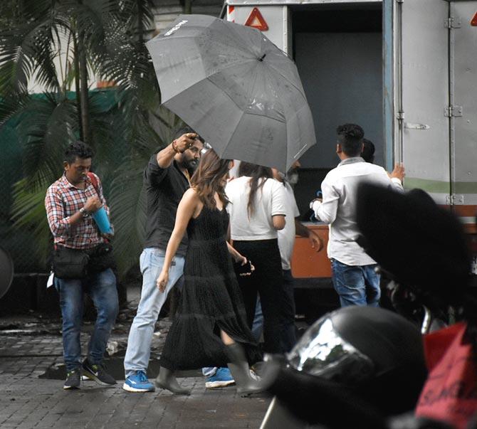The actress looked stunning in a black maxi dress with a side slit paired with grey boots. Sadak 2 is the sequel to the 1991 hit Sadak, which featured Pooja Bhatt and Sanjay Dutt.