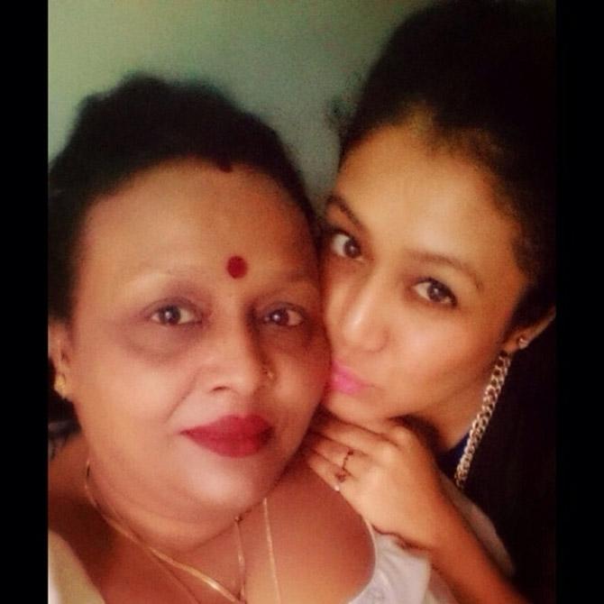 Neha Kakkar and Sonu Kakkar would sing devotional songs along with Jagdish Chugh's band. In fact, the Chugh family had even helped the Kakkar family during difficult times. Neha along with Sonu would arrive as early as 5 am to sing and earn a sum of Rs 500.
In picture: Neha Kakkar with mother Niti Kakkar.