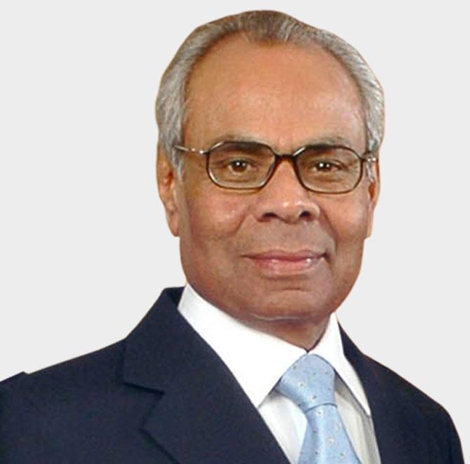 SP Hinduja: London-based SP Hinduja and family, with assets worth Rs 1,86,500 crore, has been ranked second rank in the list