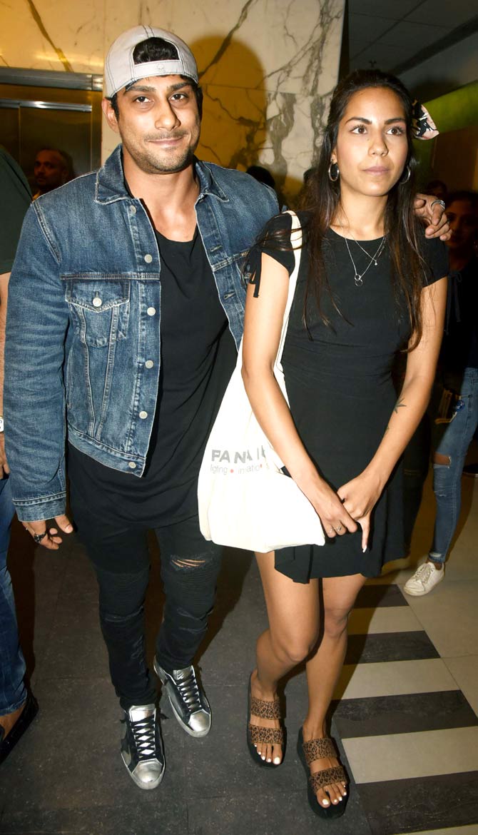 Ahead of its release, the makers of Chhichhore will be holding special screenings in 10 cities across India only for college students.
In picture: Prateik Babbar with wife Sanya Sagar at the special screening.