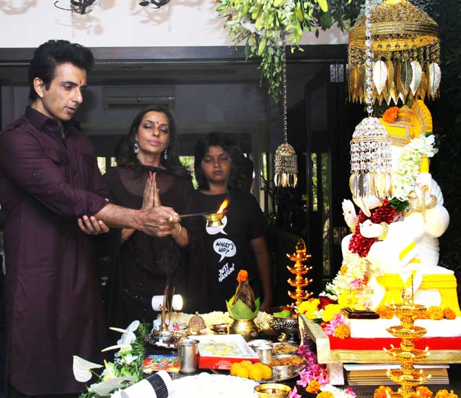 Sonu Sood with wife Sonali Sod and sons - Ishaant Sood and Ayaan Sood celebrate Ganesh Chaturthi at the residence.