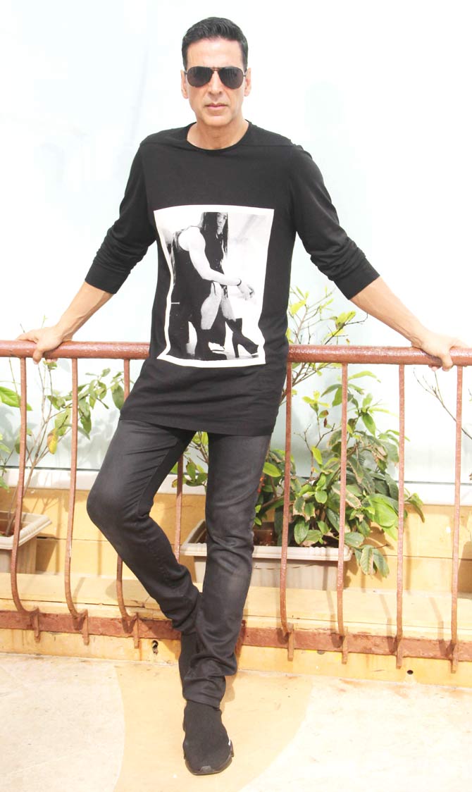 The trailer of one of the successful comedy franchises, Housefull 4 was unveiled on September 27, 2019. The trailer is a fun-filled laughter riot with utmost chaos and confusion at its peak. Housefull 4 is a reincarnation comedy with each of the actors having two avatars in the film.
In picture: Akshay Kumar at a promotional event of his film in Juhu.