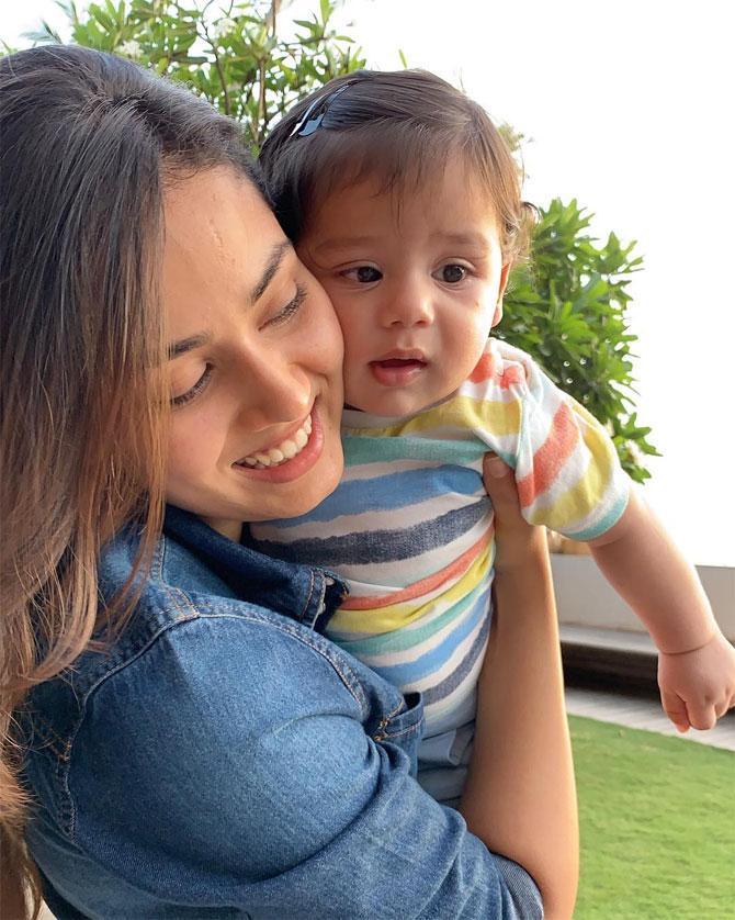 Mira Rajput Kapoor is one of the coolest mommies on the block. Time and again, she has proved that she is a hip mom by sharing quirky pictures with funny captions with her kids. This one is an apt example. Mira shared this photo with Zain and wrote: Mom stay cool stay cool!