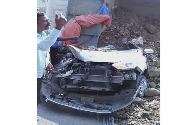 In January 2019, a 30-year-old car driver died on the spot near Fountain Hotel in Mira-Bhayander on Ghodbunder road after a speeding truck carrying debris suddenly fell on his car. The deceased car driver was identified as Sumit Patil who was on his way to Thane in his Ford car when a truck (MH 48 AJ 7254) which was also on its way to Thane lost control resulting in debris falling over the car instantly crushing the car driver. The driver was arrested by the police