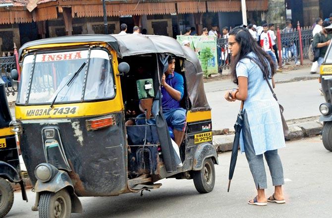 The auto-rickshaw drivers outside Bandra station (west) yell at passengers to grab their attention, often confusing them more than helping