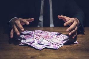 WB: 5 arrested for carrying Indian, Nepalese currency more than permitt