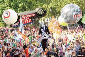 Protest against 'climate destroyers' at Frankfurt auto show