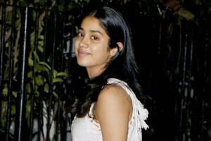 Juhu Diaries: Janhvi Kapoor at clinic, Nidhhi Agerwal at a cafe