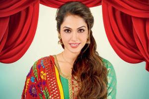 Isha Koppikar takes the digital route; to feature in Lovely Da Dhaba