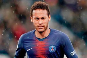 Neymar to stay at PSG after Barcelona transfer fails