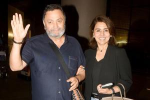 Rishi Kapoor with Neetu, Bobby Deol with family, Tanushree at airport