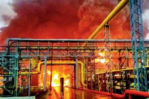 Mumbai: Villagers trapped as ONGC fire spreads to nullah