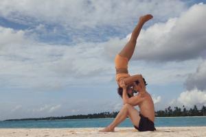 Aashka Goradia, husband Brent Goble to start a Yoga Shala in Goa