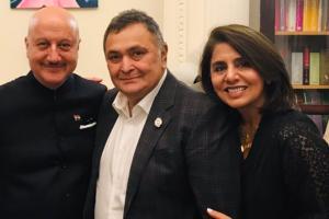 Rishi and Neetu Kapoor homebound; Anupam Kher wishes them a safe trip