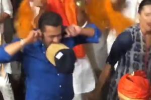 Salman Khan's Ganesh visarjan dance will tickle your funny bone