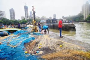 Mumbai: Skewed monsoon hits fishermen hard