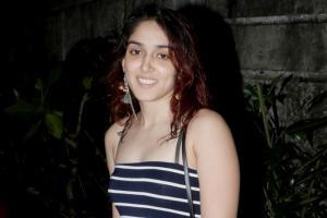 Aamir Khan's daughter Ira looks pretty sans any makeup in these pics