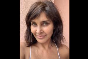 Lisa Ray dares to go 'unfiltered'; poses a question about self-worth