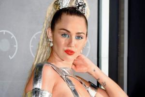 Miley Cyrus' stalker arrested at her Las Vegas concert