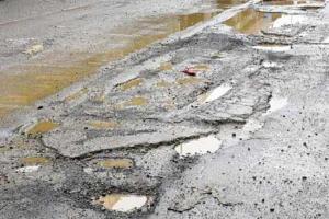RTI report: BMC spent Rs 2 lakh to fix a pothole in 2013