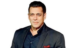 Salman Khan's Bigg Boss home; Rakul Preet is ready to mingle