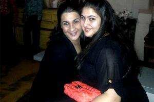 This pic of a chubby Sara Ali Khan with Amrita Singh is jaw-dropping!