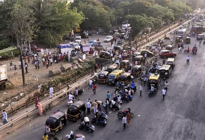 In photo: Hundreds of people thronged the Somaiya Ground in Chunabhatti to buy vegetables on Day 10 of the lockdown.