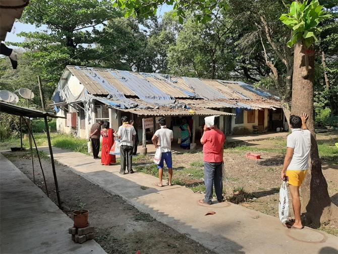 In order to deal with the rising number of coronavirus cases in the city, the country's richest civic body has started making arrangements for a coronavirus hospital comprising of 1,500 beds at Seven Hills Hospital in Andheri East. The hospital is said to be the single-largest hospital for the novel coronavirus patients with residence facilities for all staff. At present, the BMC has about 2,144 beds for treating patients and only 26 percent of them are full.