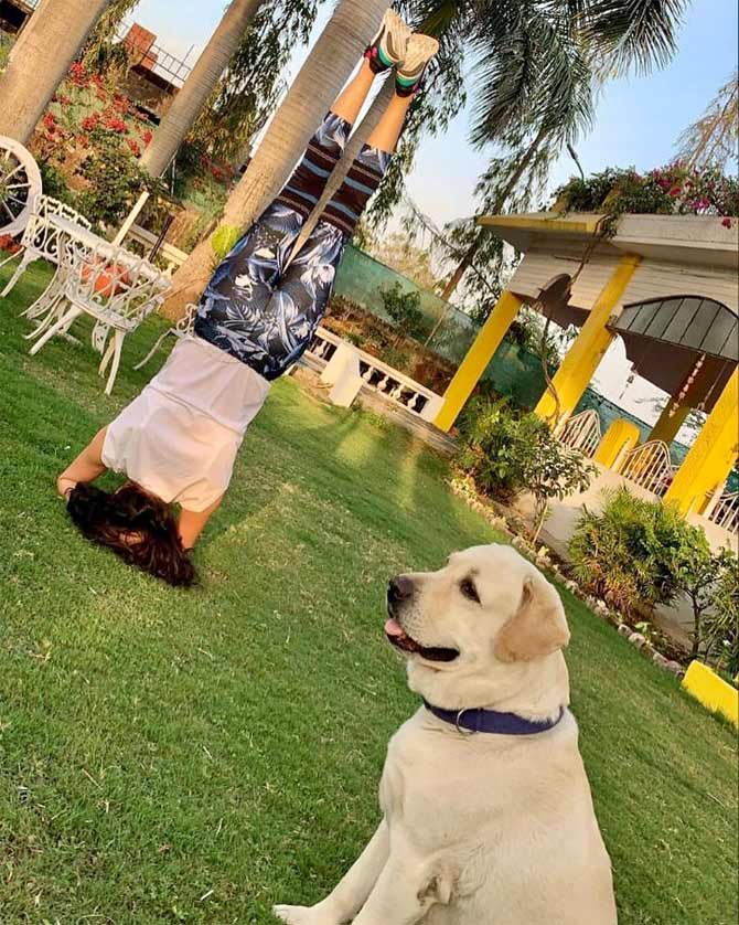 While Nawwab Shah had fun just chilling, Pooja Batra was turned her world upside down. 
