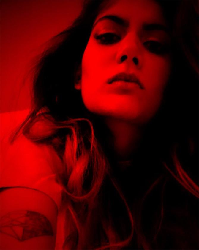 Ananya Birla shared this picture in which she can be seen posing for a selfie. While sharing the picture with her fans, Ananya wrote: It's been a red kinda day.