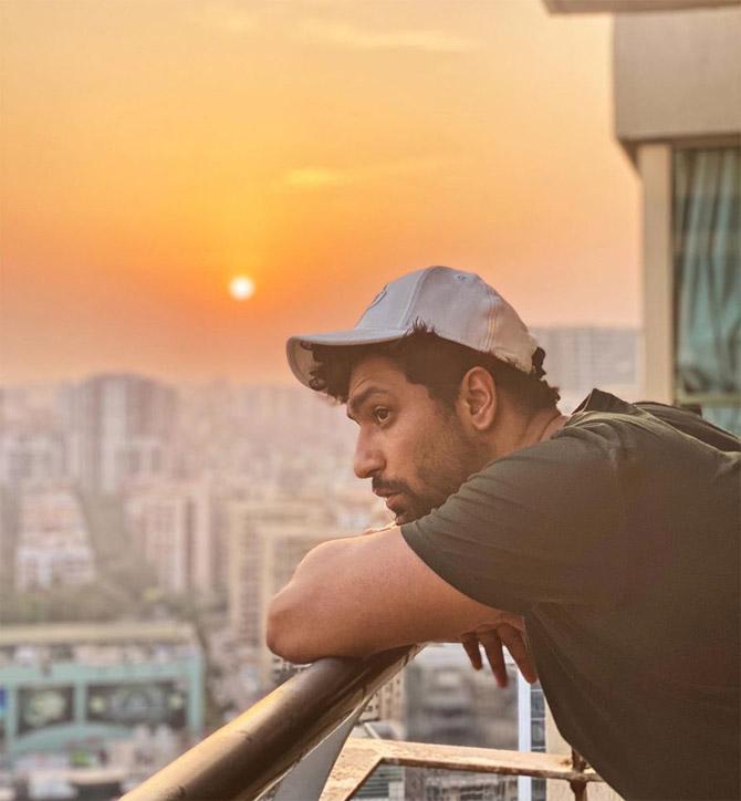 Vicky Kaushal, like everyone else, is keeping himself busy by doing household chores, among other things, amid the lockdown. Treating his fans with a soothing picture of himself enjoying the sunset from his balcony, Vicky shared a short coronavirus-themed poem written by his father and action director Sham Kaushal. The poem written by the actor's father speaks about doing everything to get to enjoy the little things at home but not stepping out and claiming someone's life. All pictures/Vicky Kaushal's Instagram account