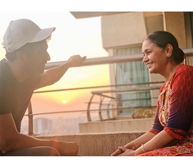 Vicky Kaushal is spending some 'memorable moments' with family amid quarantine. The actor shared an adorable picture with his mom as they observe the sunset as they stay indoors amid the countrywide COVID-19 lockdown. Vicky captioned the post remembering a Dogri folk song, 'Maye Ni Meriye' that translates as 'My Mom.'