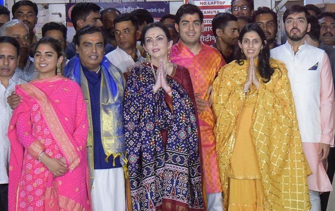 In picture: Anant Ambani takes the blessings of the almighty at the Siddhivinayak temple along with his parents, Mukesh Ambani and Nita Ambani and his siblings, Isha Ambani and Akash Ambani. They were also accompanied by Akash's then fiance, Shloka Mehta.
