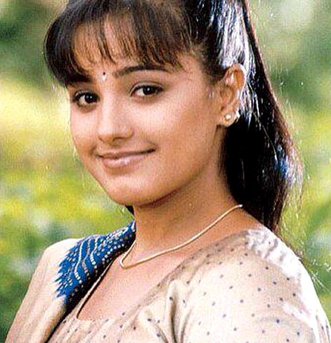 She was 20 when she made her acting debut as a lead face in Telugu film Nuvvu Nenu. In the consecutive year, Anita Hassanandani made her debut in the Tamil film industry with Varushamellam Vasantham.
In picture: In 2014, Anita shared this photo with the caption: That's me 15 years back! Yes yes yes ..... It's me only