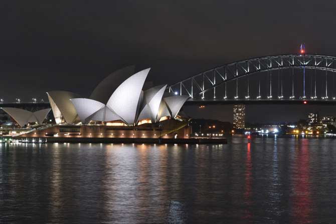 Sydney Opera House and Harbour Bridge- Sydney
With most Australians practicing social distancing, the popular Opera House and Harbour Bridge in Sydney has been having very less visitors. The country has recorded almost 6,000 confirmed Coronavirus cases.