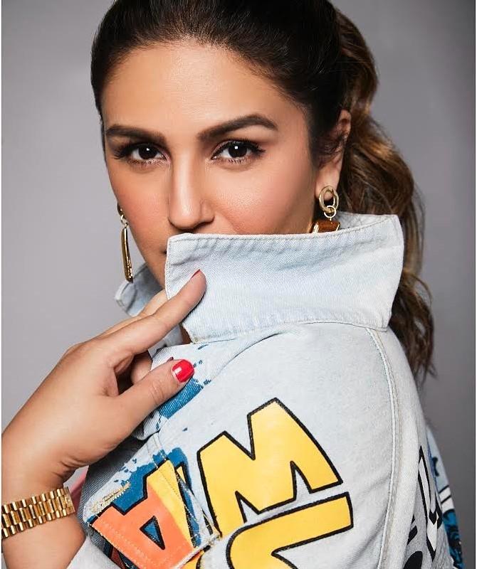 Despite a bouquet of good shows available on OTT platforms, Huma Qureshi's choice of entertainment is rather uncanny. From comedies and classics to crime, Huma Qureshi has a wide range of recommendations of OTT content for everyone. Check out her binge-watching list. (All pictures: mid-day archives/trailer screenshots from YouTube)
