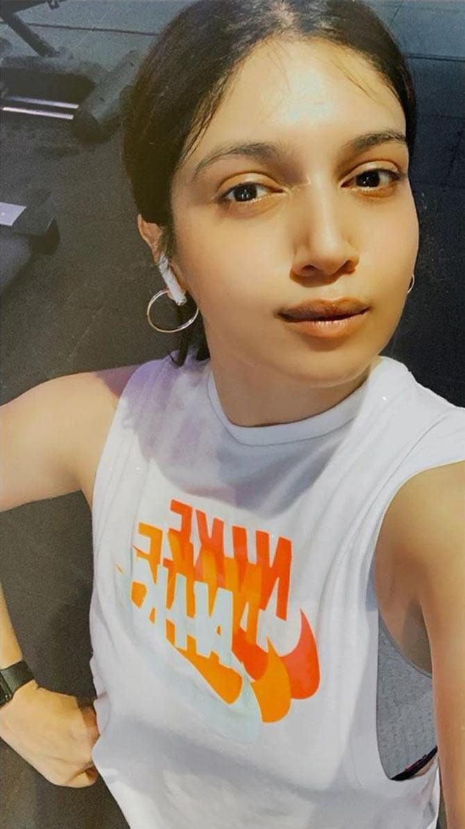 In fact, the actress has also been working out a lot to stay fit and keep up with the emotional balance by doing some exercises. 